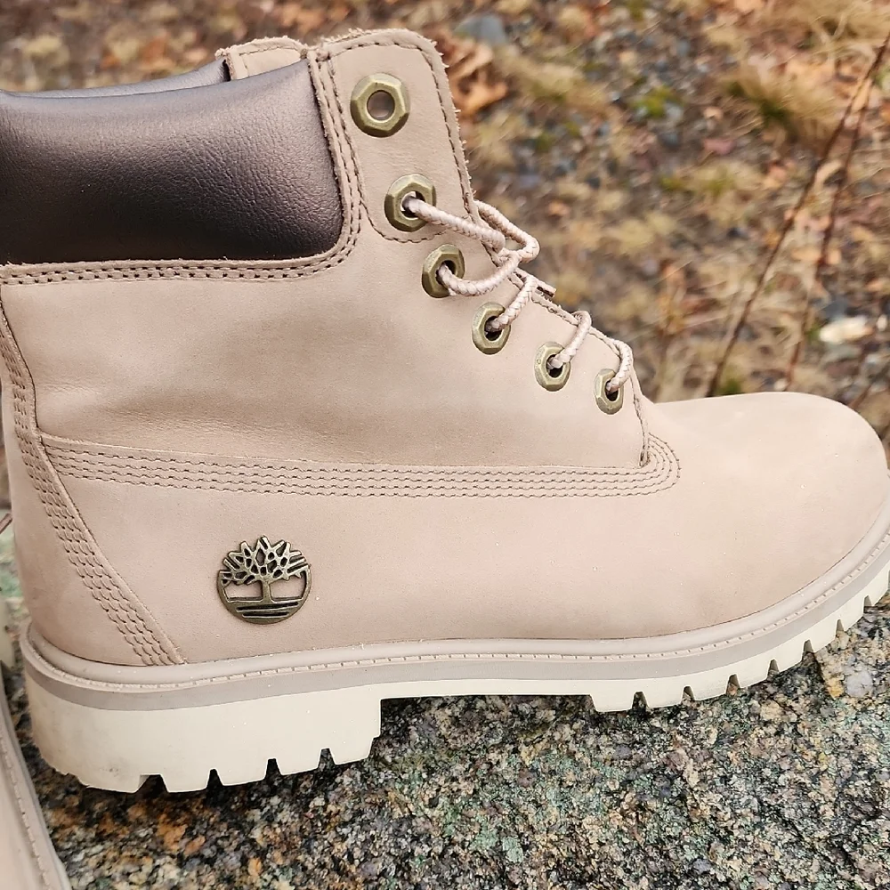 Timberland Insulated Light Tan Leather Boots